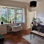 Апартаменты Cozy In The Centre Near Train Station *