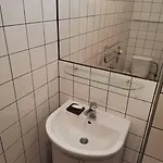 Cozy In The Centre Near Train Station Апартаменты Братислава