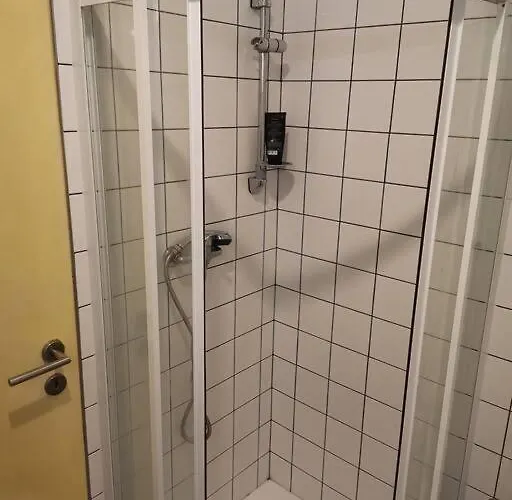 Cozy In The Centre Near Train Station 아파트 *