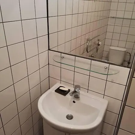 Cozy In The Centre Near Train Station Apartment Pressburg